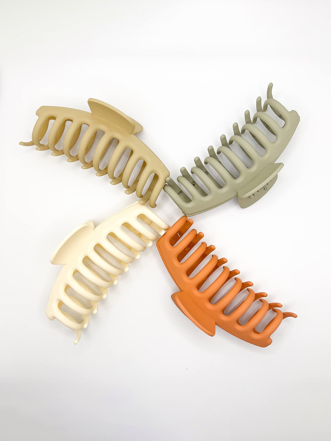 

VAGHBHATT Women Set of 4 Claw Clip, Orange