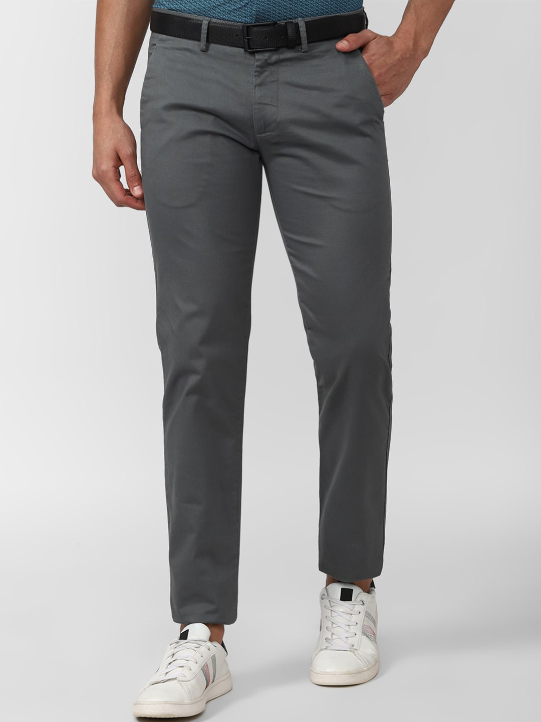 

Peter England Casuals Men Solid Cotton Skinny Fit Chinos Trousers, Grey