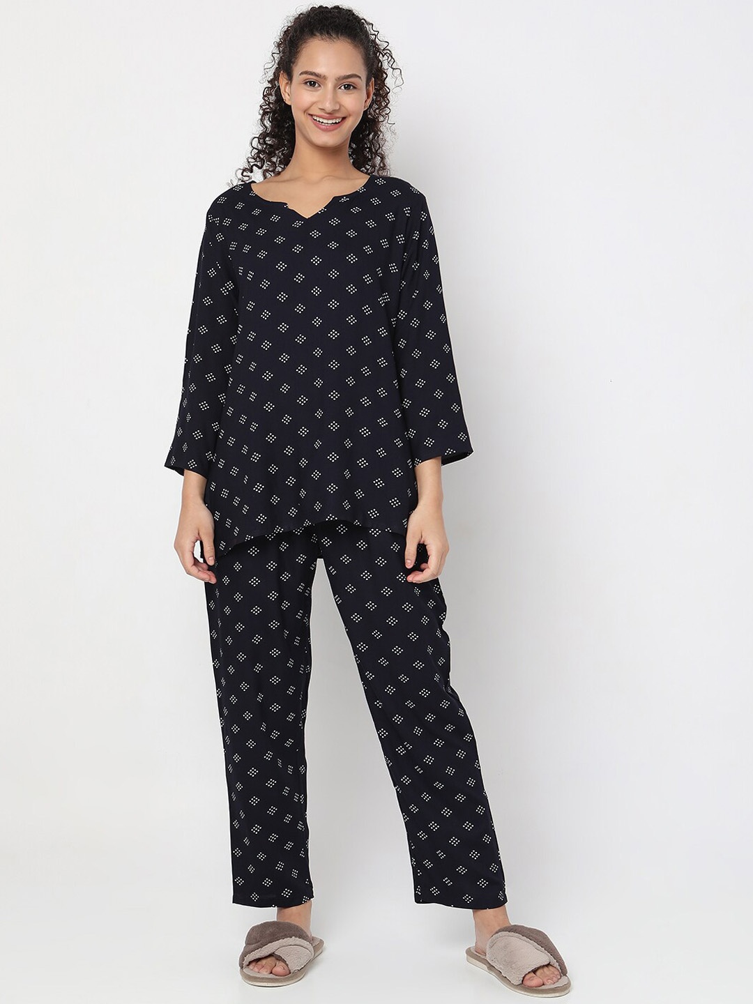 

Smarty Pants Women Printed Pure Cotton Night suit, Navy blue