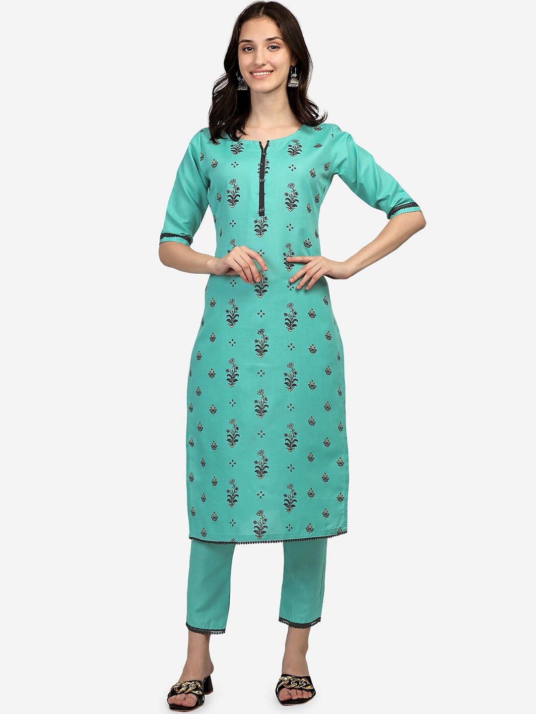 

FEMMIBELLA Women Floral Printed Kurta With Trousers, Sea green