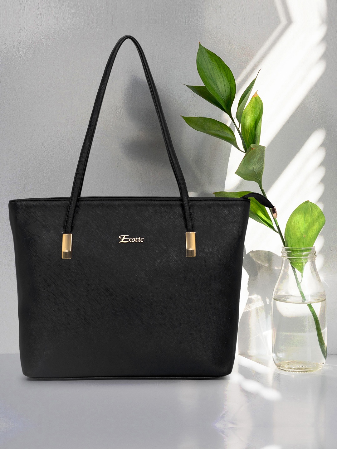 

Exotic Structured Shoulder Bag, Black