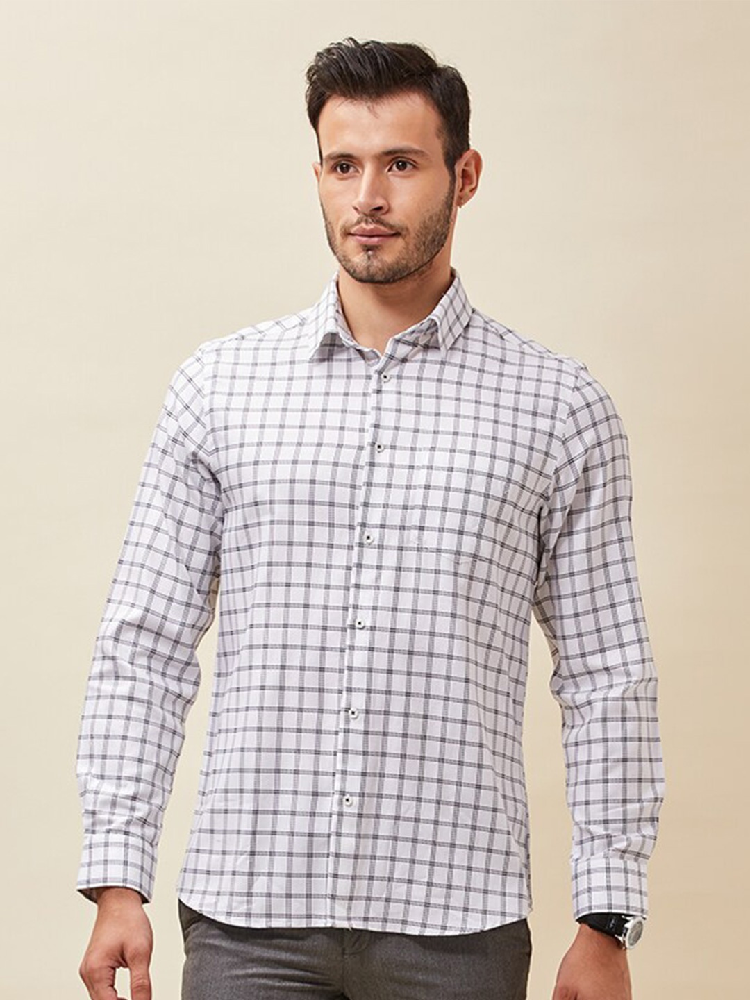

J Hampstead Men Classic Slim Fit Checked Cotton Casual Shirt, Off white