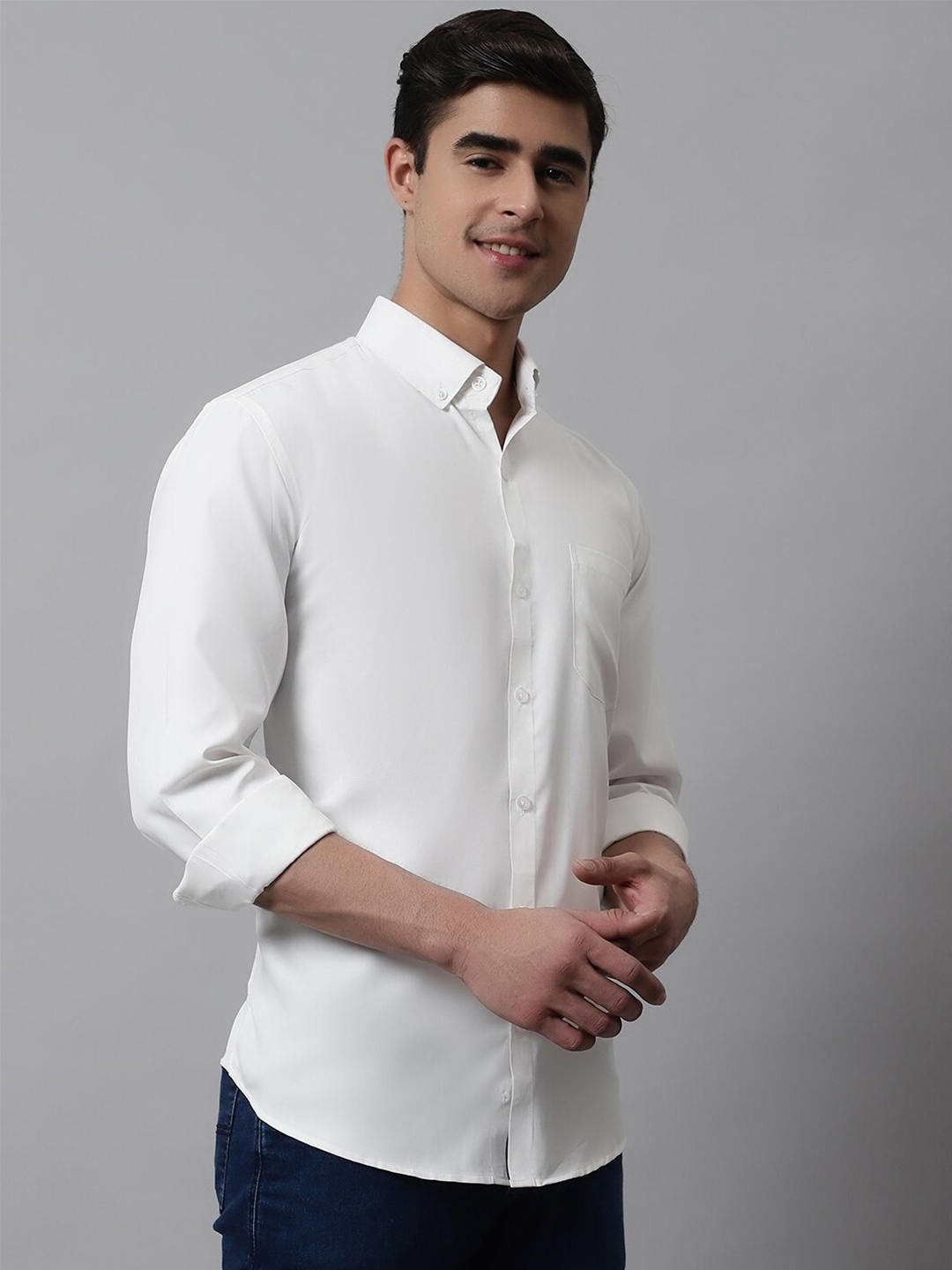 

JAINISH Men White Classic Casual Shirt