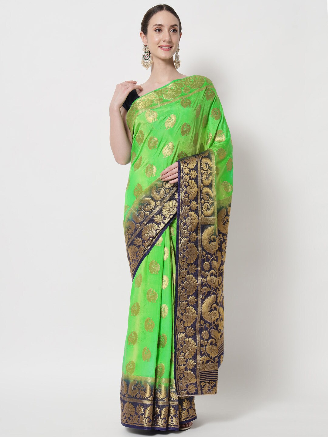 

B4ME COM Ethnic Motifs Zari Tissue Kanjeevaram Saree, Green