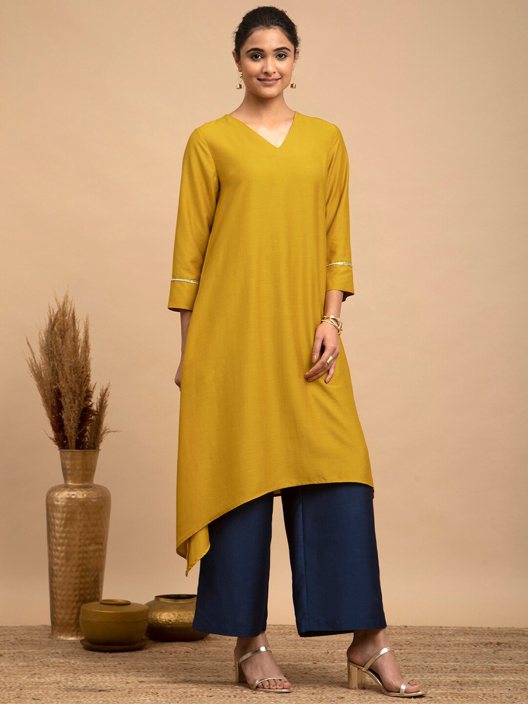

Pink Fort Women V Neck Kurta with Palazzos, Yellow
