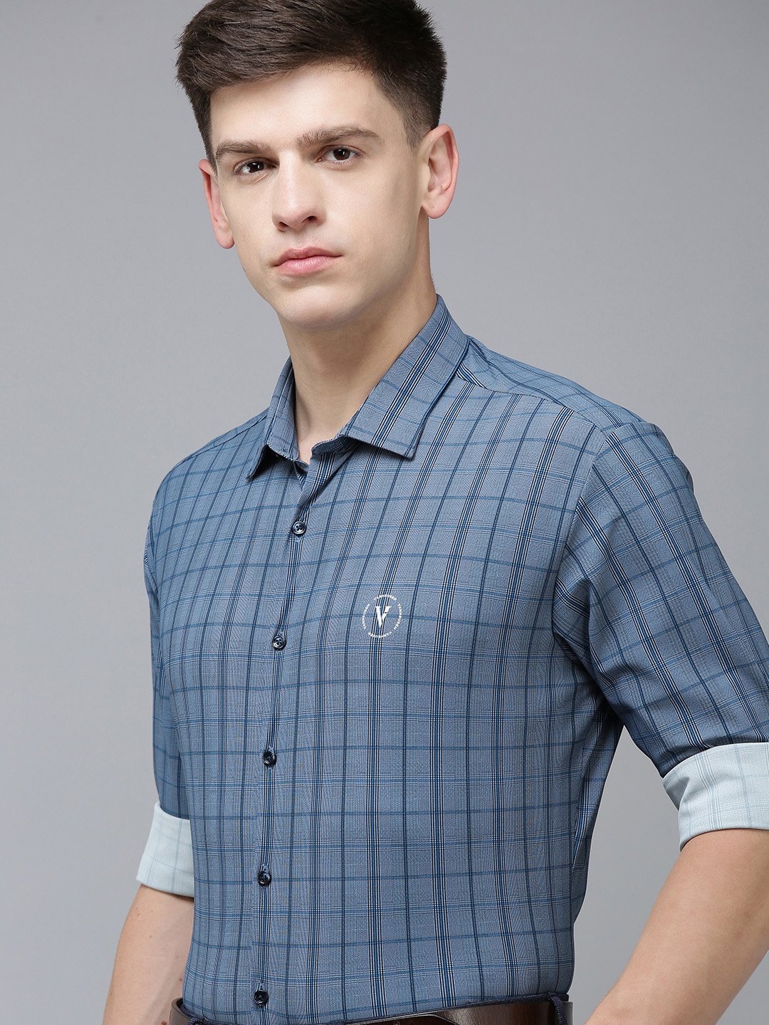 

Van Heusen Men Slim Fit Tartan Checks Opaque Knitted Formal Shirt, Blue
