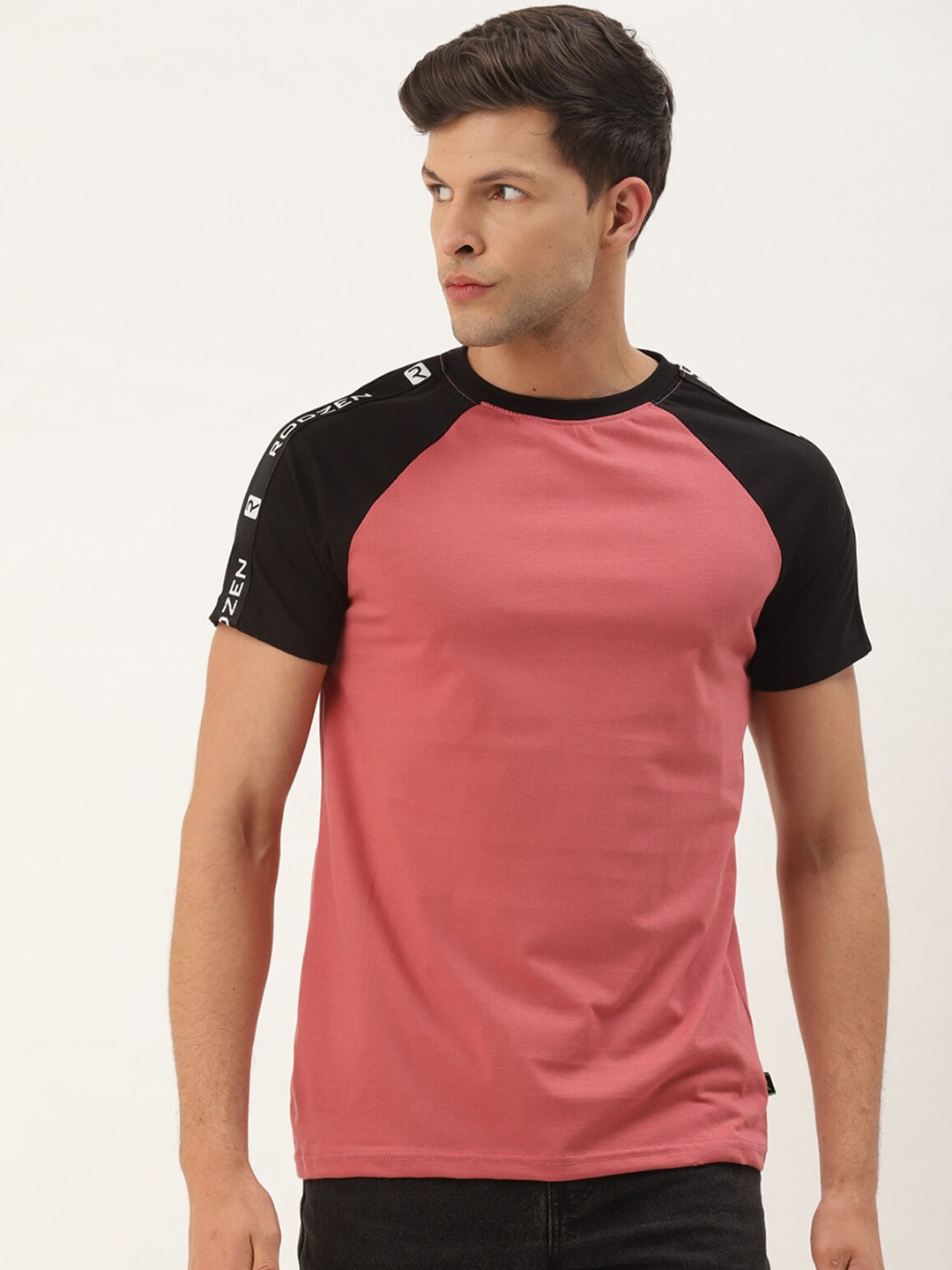 

Rodzen Men Round Neck Colourblocked Cotton T-shirt, Rose