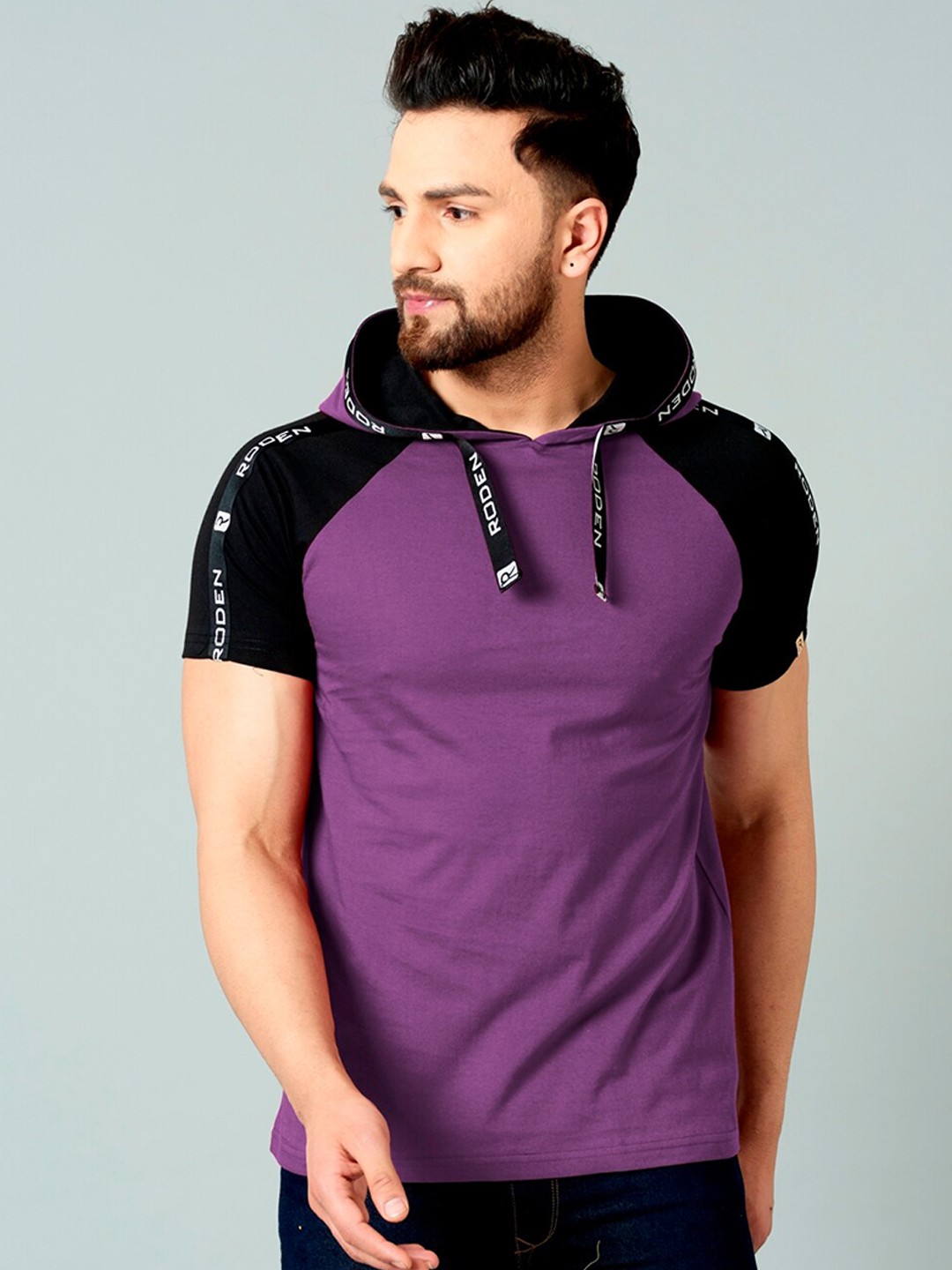 

Rodzen Men Cotton Colourblocked T-shirt, Purple