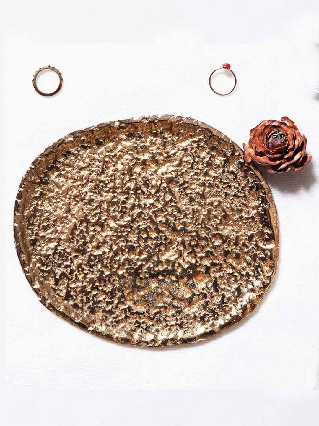 

CASA DECOR Ellipse Gold Toned Aluminium Tray