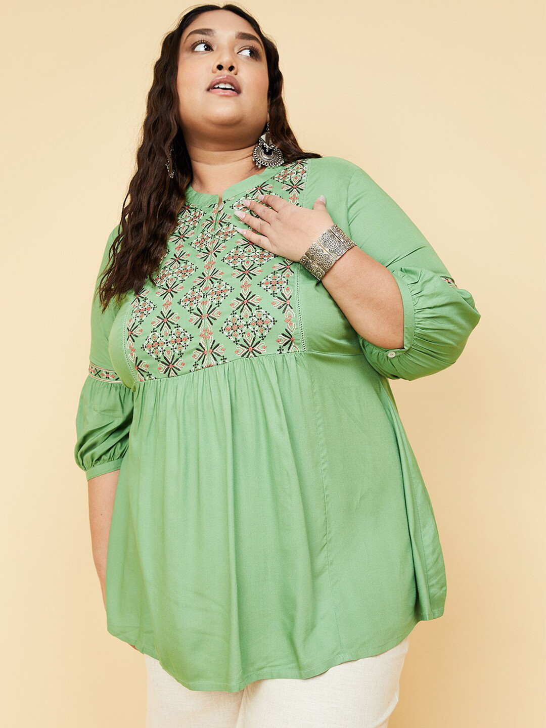 

max Viscose Rayon Mandarin Collar Embroidered Tunic, Green