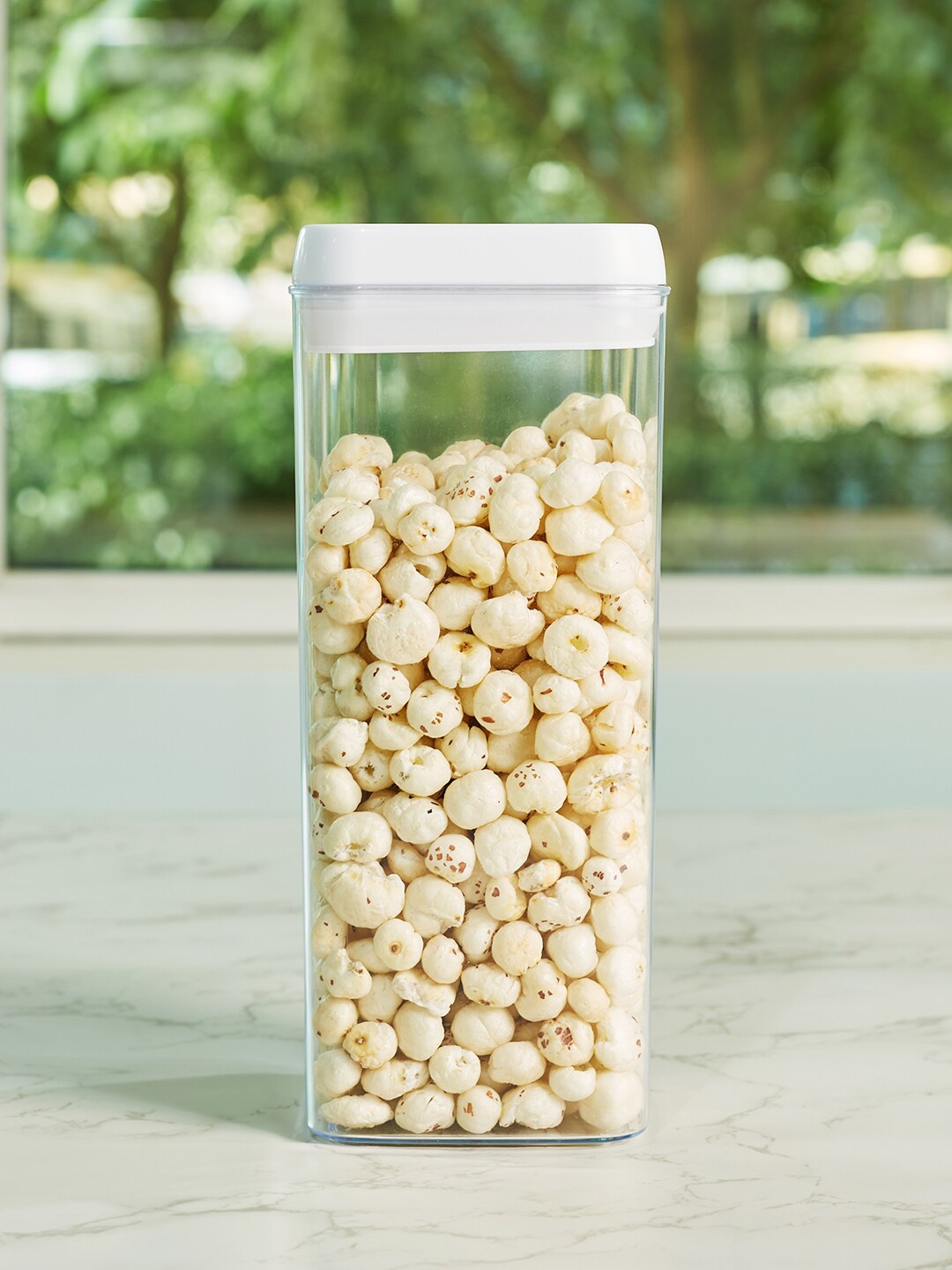

HomeTown Robusto Transparent & White BPA Free Easy Lock Food Container 3.1 L