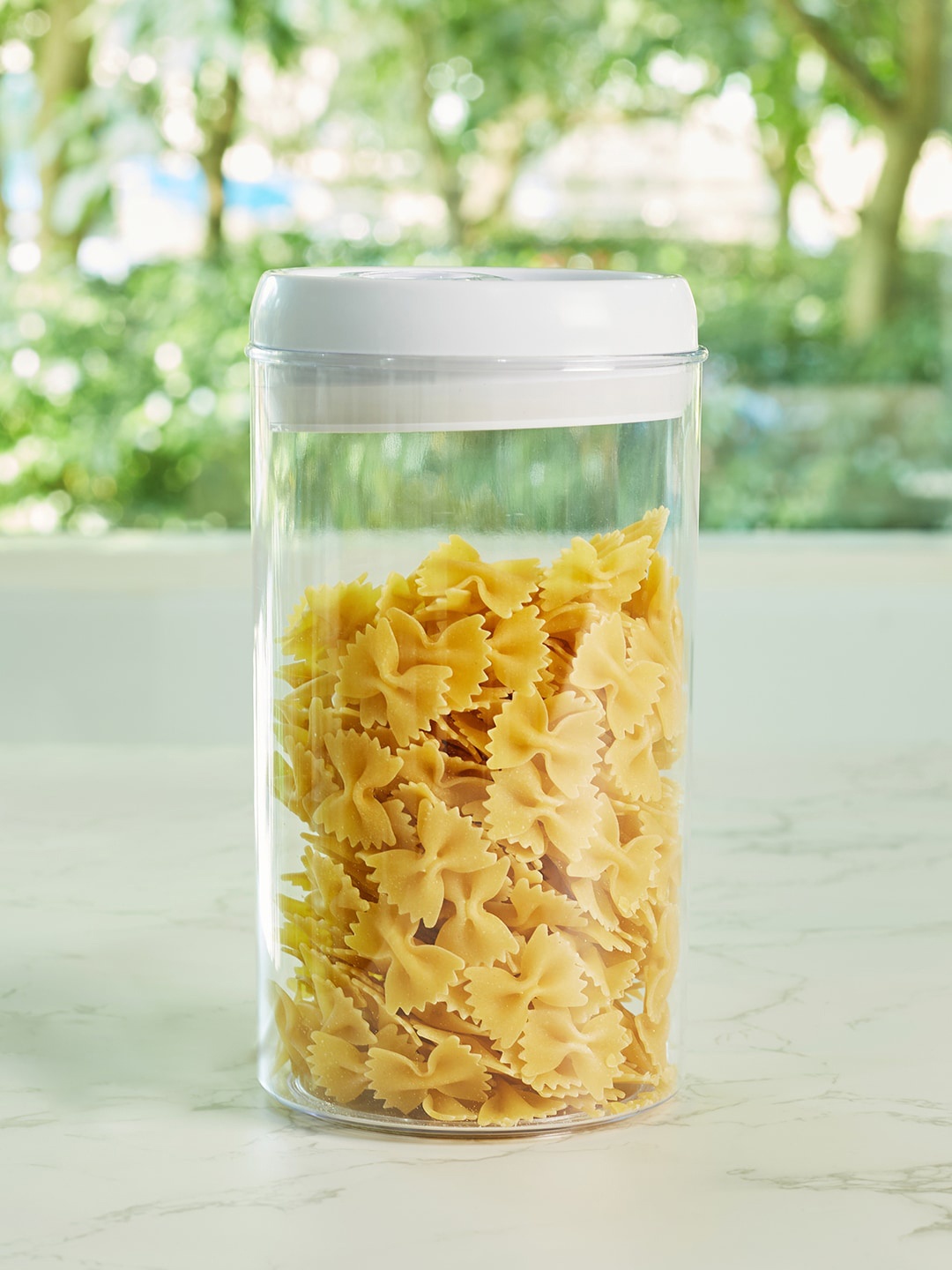 

HomeTown Robusto Transparent & White BPA Free Easy Lock Square Container 2.3 L