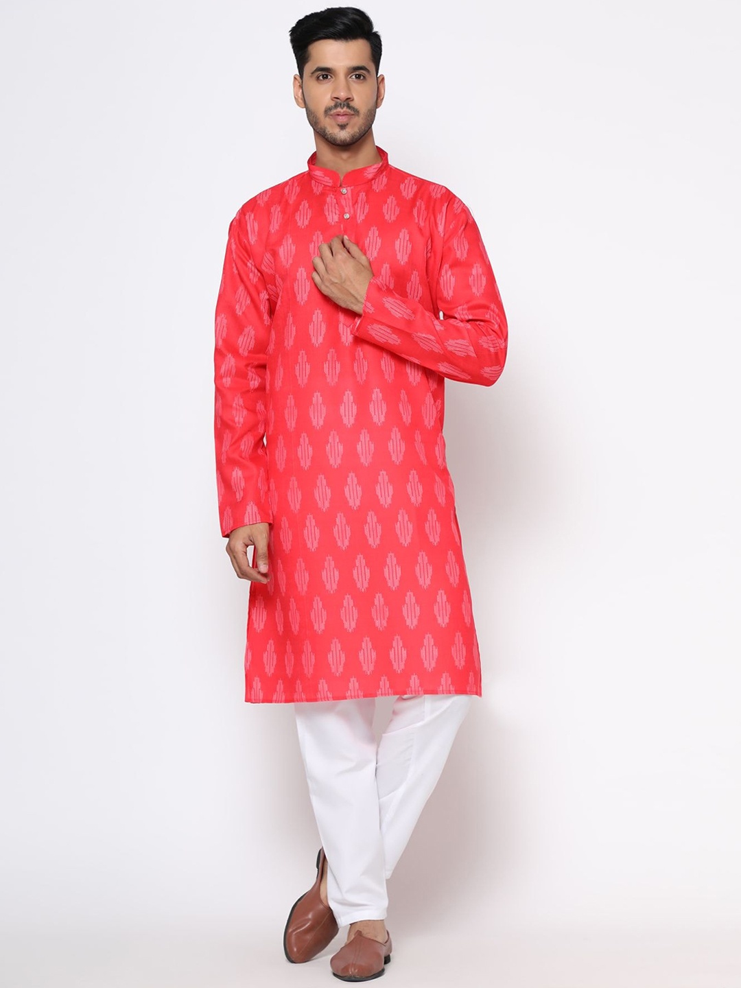 

PREMROOP- THE STYLE YOU LOVE Men Ethnic Motifs Printed Kurta, Fuchsia