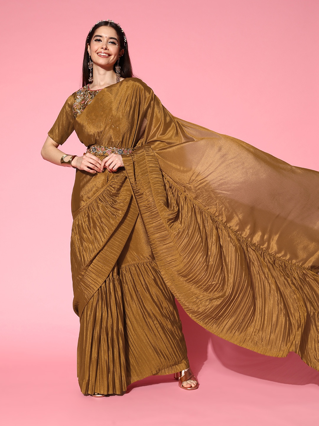 

Mitera Solid Belted Saree, Mustard