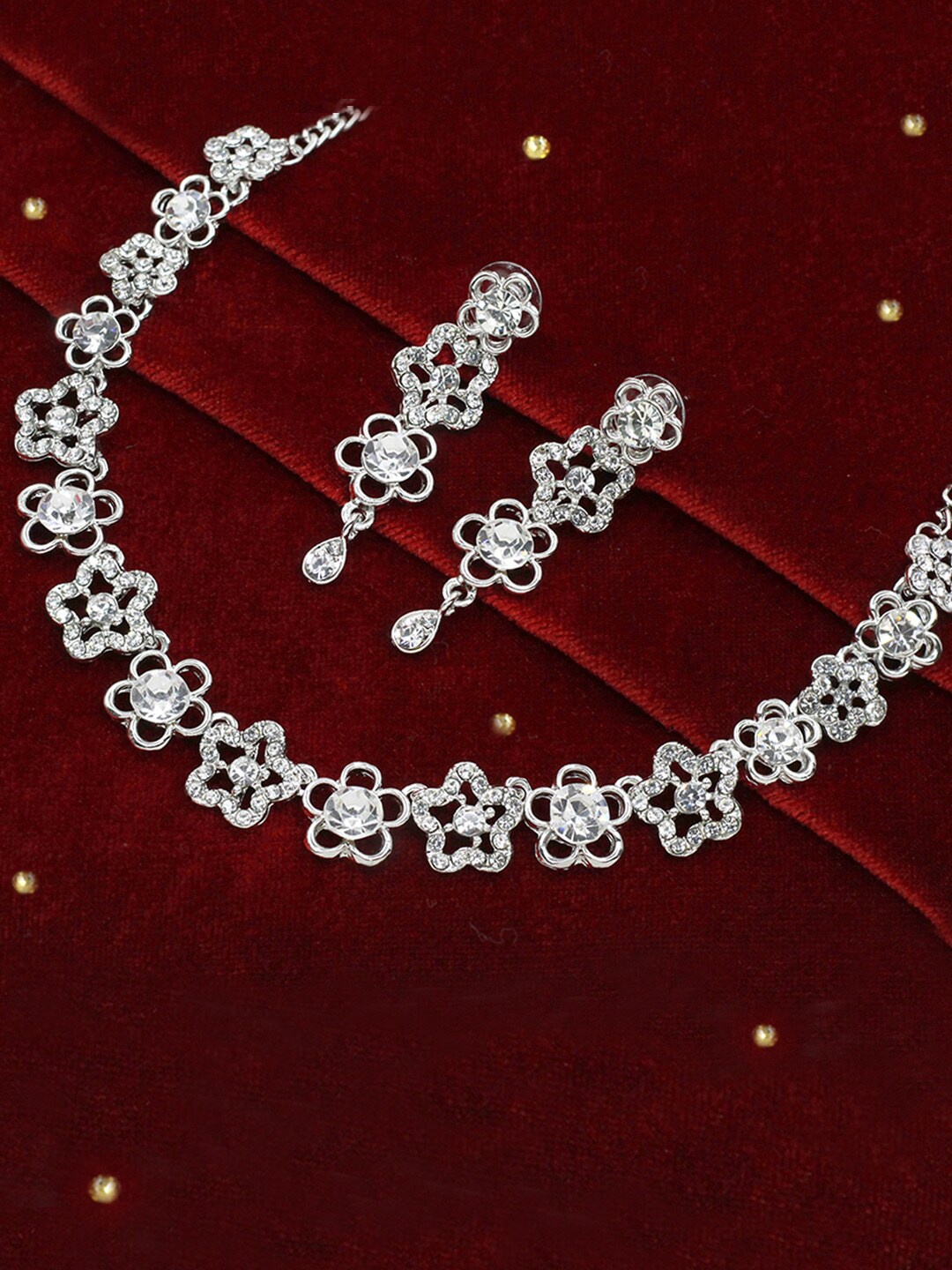 

SAIYONI Women Silver-Plated Stone-Studded Jewellery Set, White