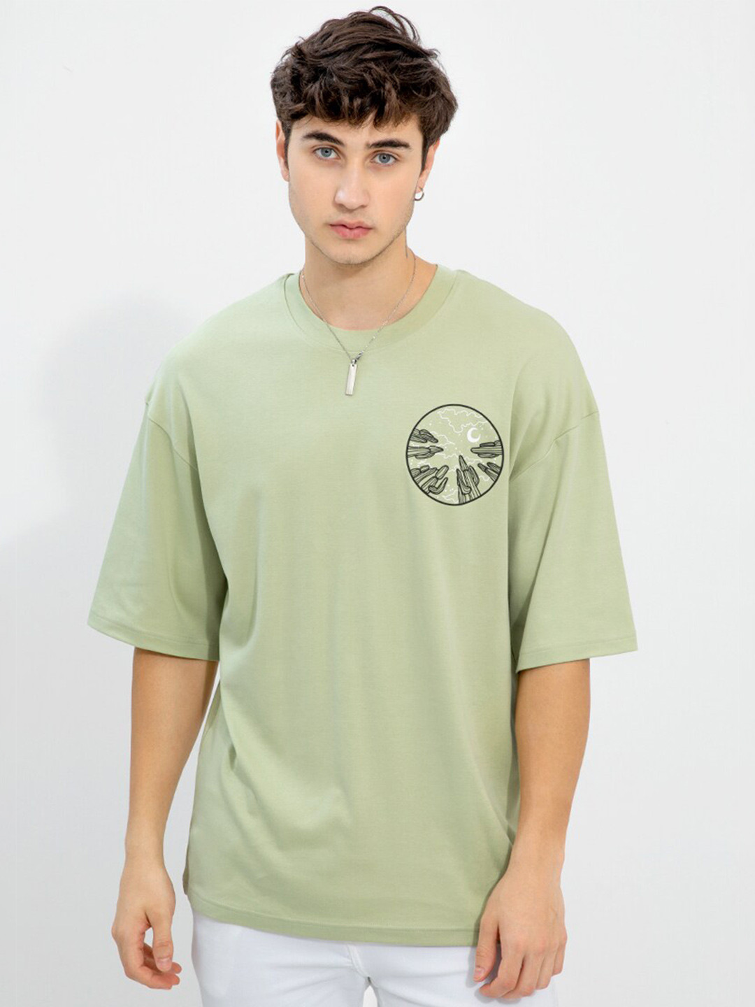 

Snitch Men Drop-Shoulder Sleeves Boxy Cotton T-shirt, Green
