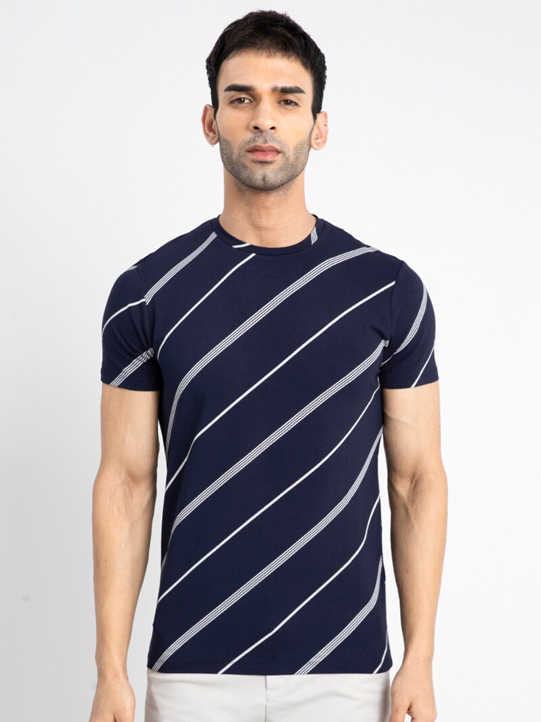 

Snitch Men Striped Slim Fit Cotton T-shirt, Navy blue