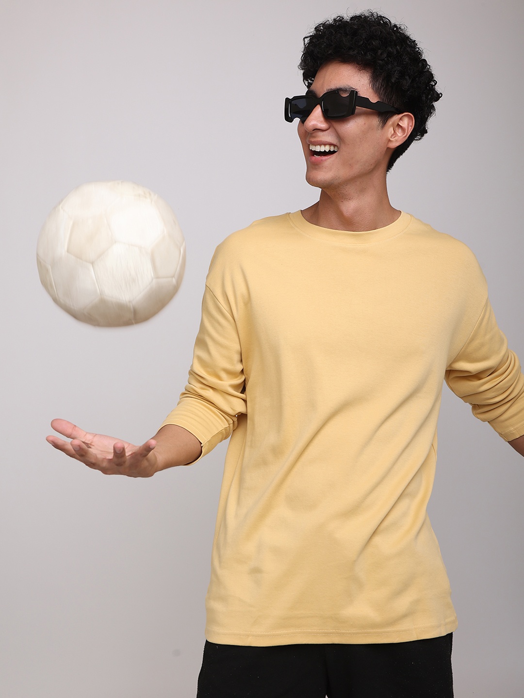 

Snitch Men Pure Cotton Slim Fit T-shirt, Mustard