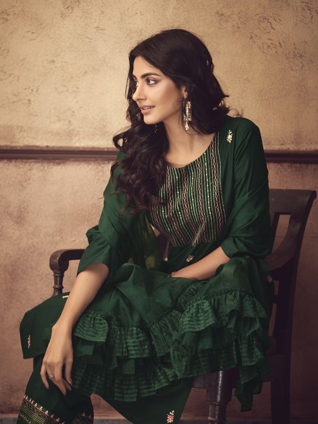 

AUTUMN LANE Women Floral Embroidered Kurta with Trousers & Dupatta, Green