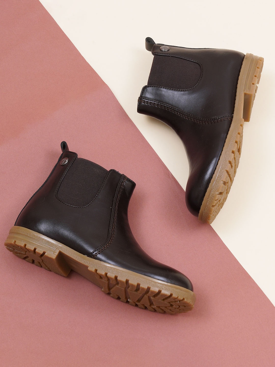 

toothless Boys Mid-Top Chelsea Boots, Brown
