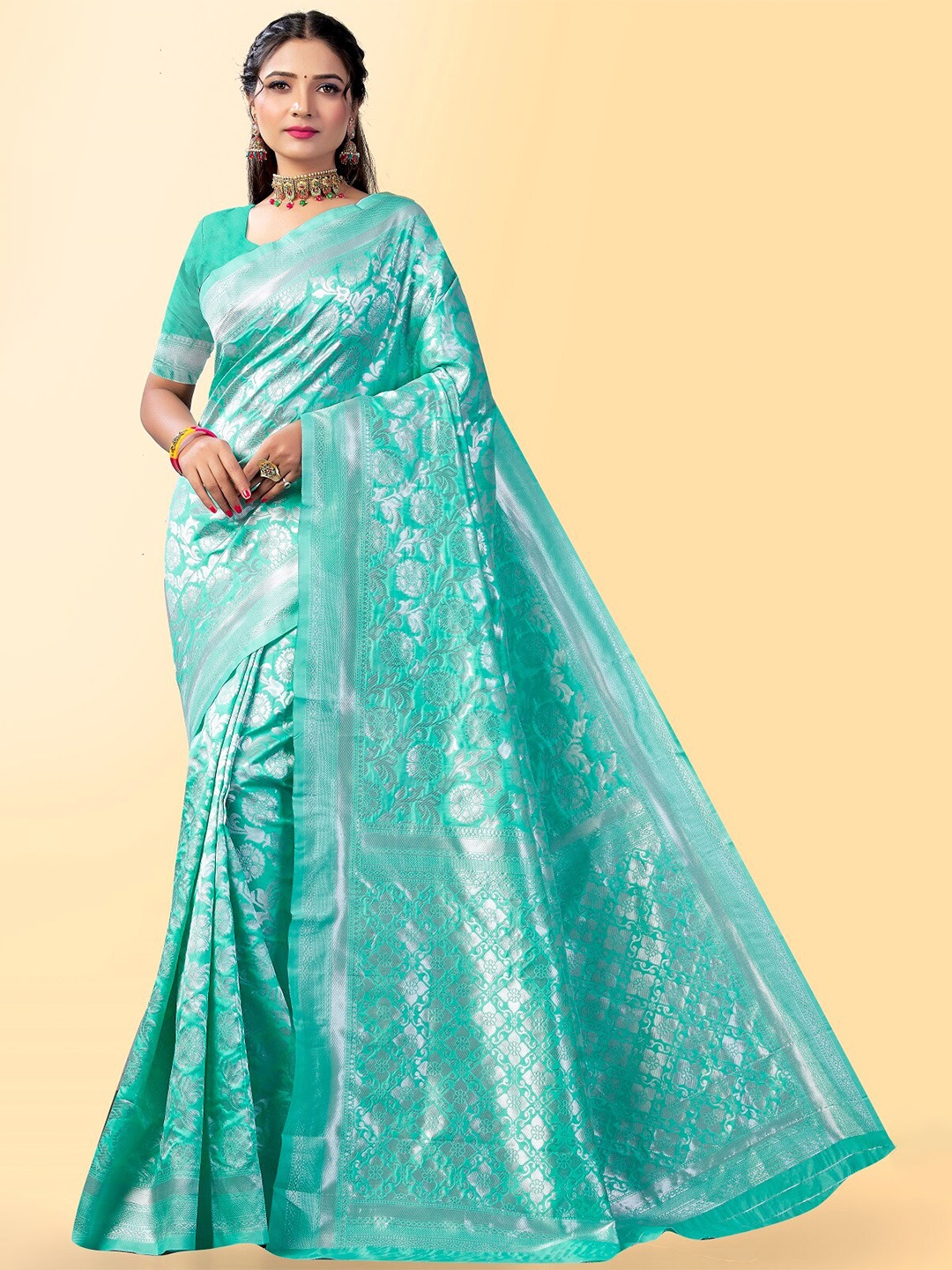 

Naishu Trendz Floral Zari Pure Silk Kanjeevaram Saree, Sea green