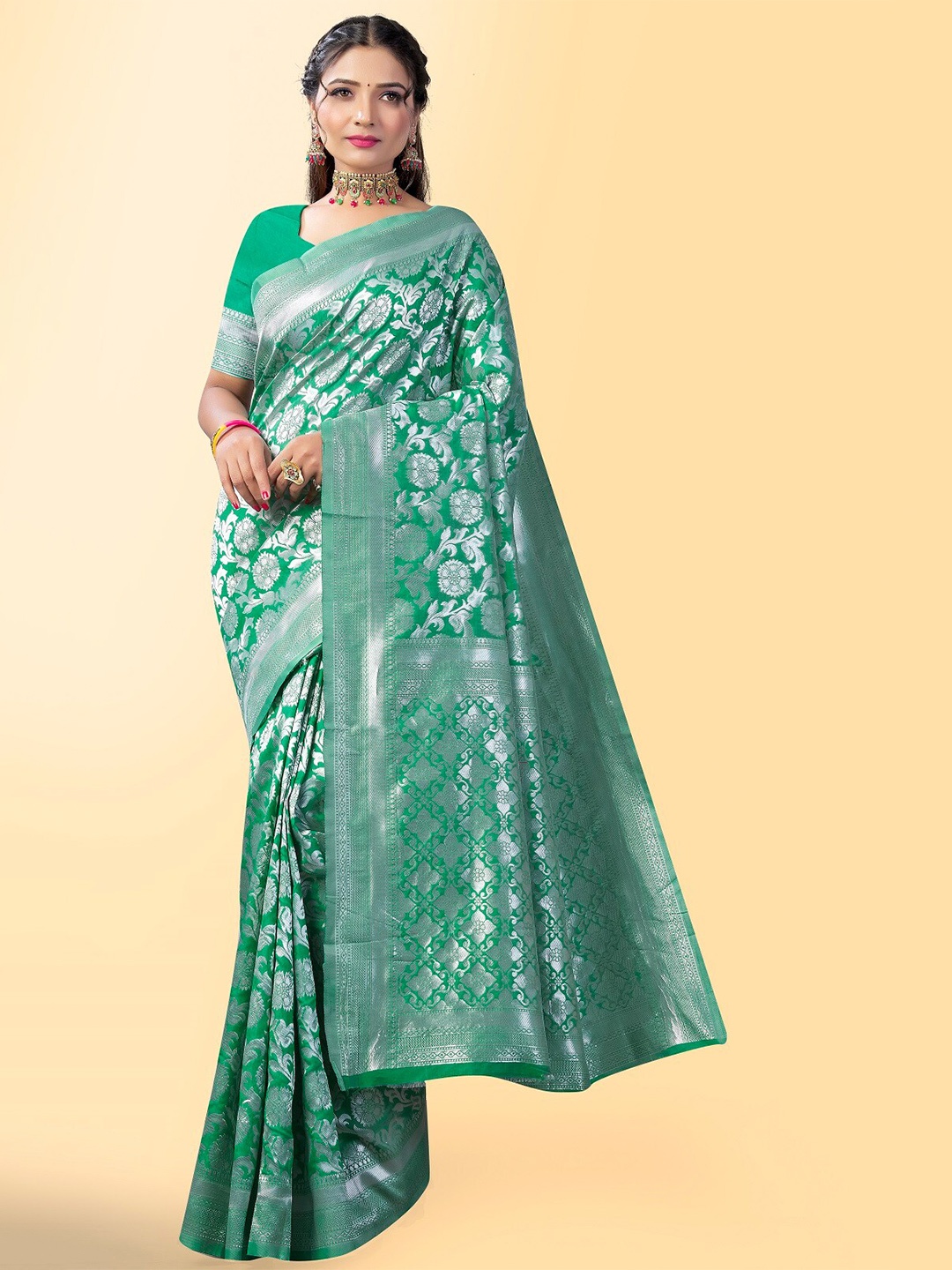 

Naishu Trendz Floral Woven Design Zari Pure Silk Kanjeevaram Saree, Green