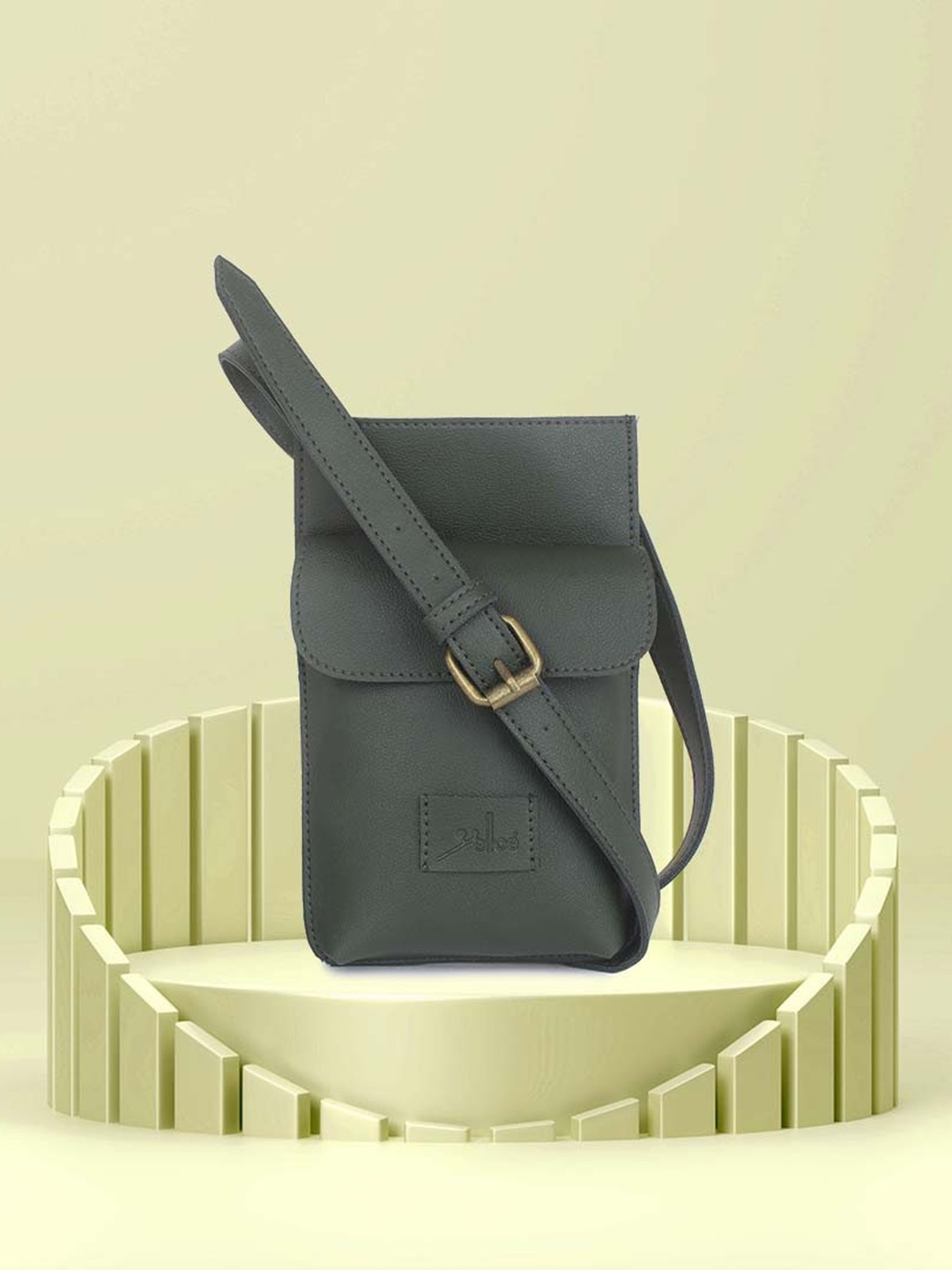 

yelloe Unisex green Mobile Passport Holder Sling Bag