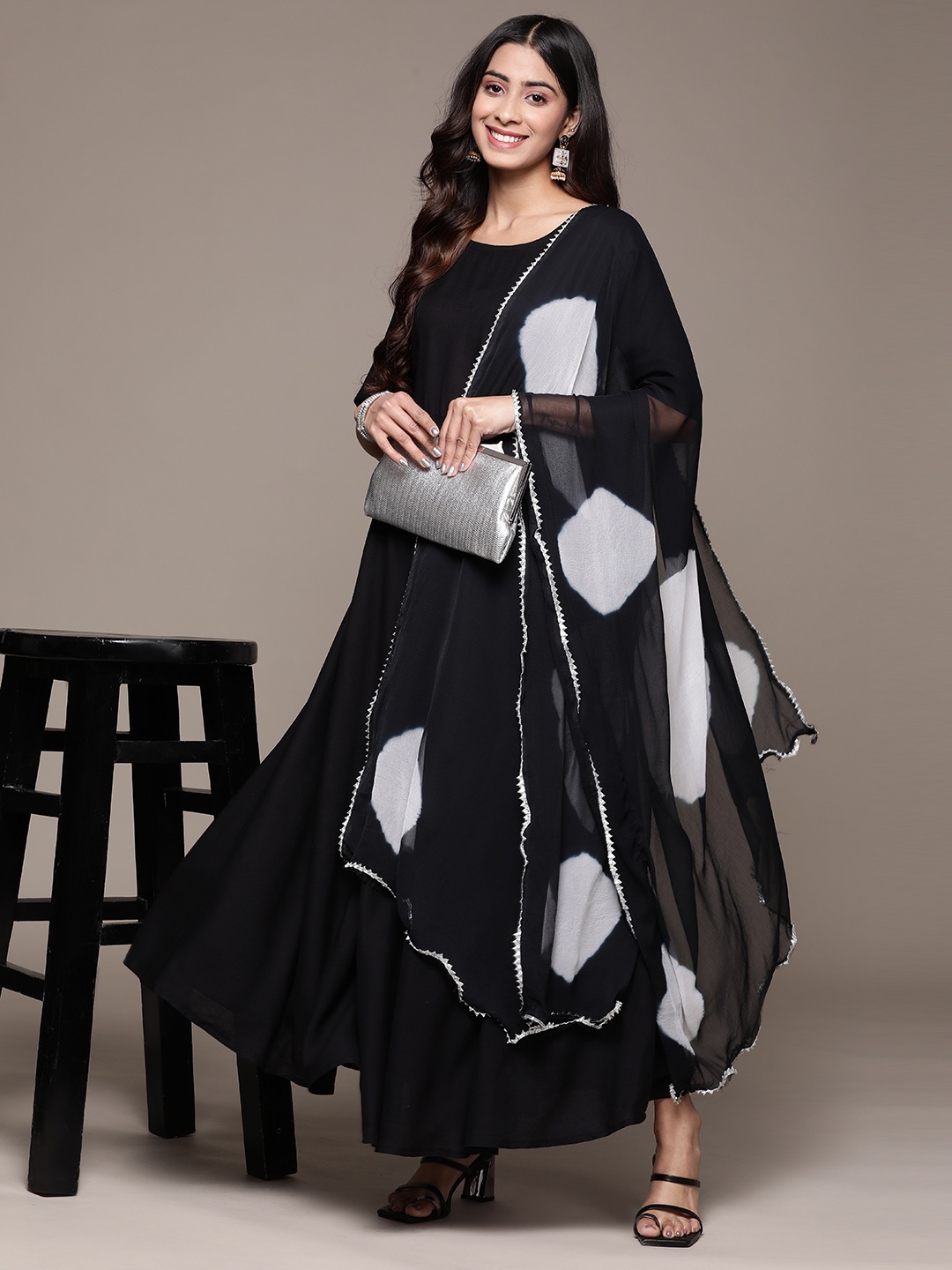 

Anubhutee Women Kurta With Trousers & Dupatta, Black