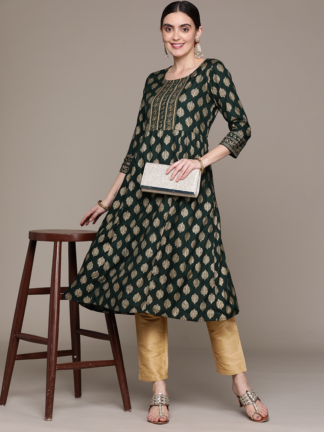 

Anubhutee Women Ethnic Motifs Printed Kurta, Green