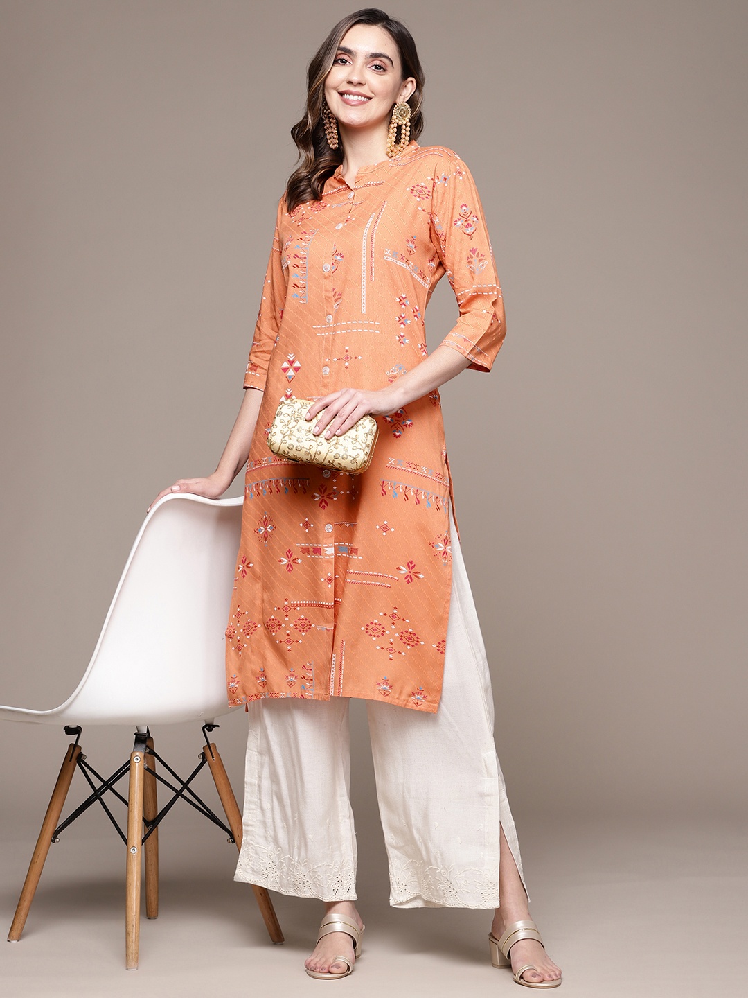 

Anubhutee Women Floral Printed Kurta, Orange