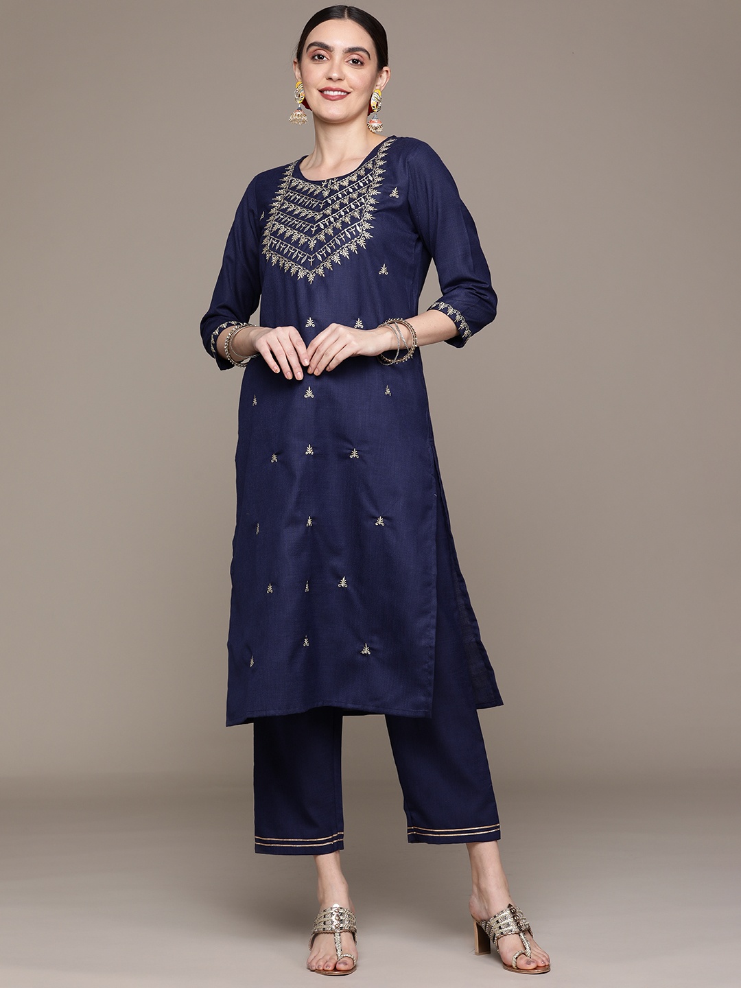 

Anubhutee Women Ethnic Motifs Yoke Design Kurta with Trousers, Navy blue