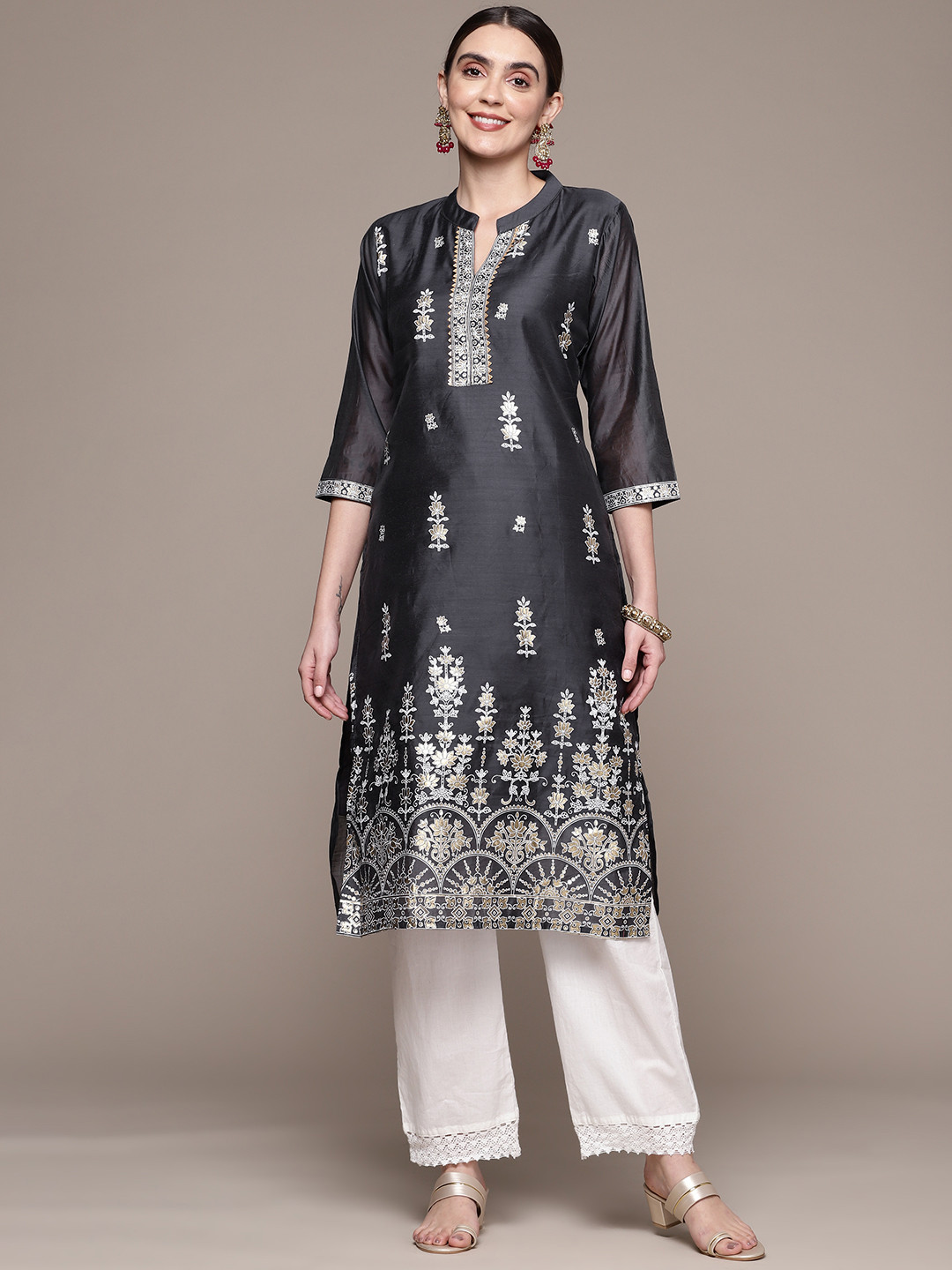 

Anubhutee Women Floral Printed Gotta Patti Kurta, Charcoal