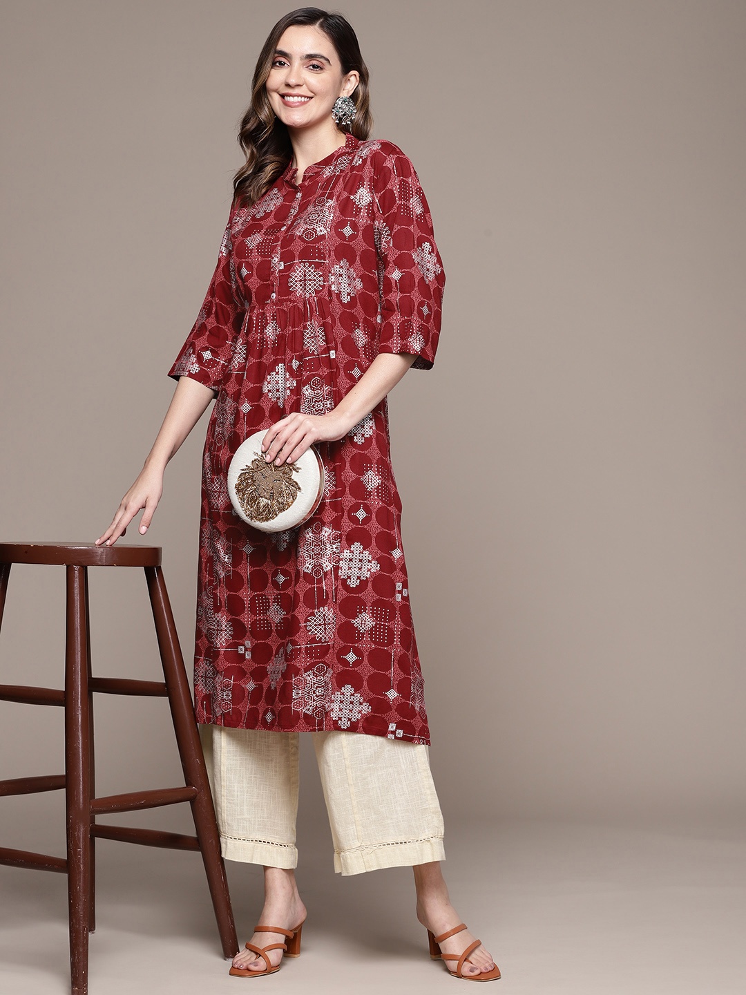 

Anubhutee Women Geometric Printed Kurta, Red