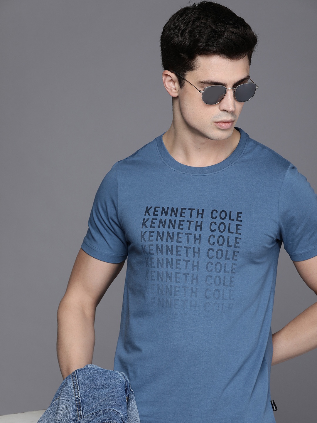 

Kenneth Cole Signature Men Blue Round Neck Typography Printed T-shirt