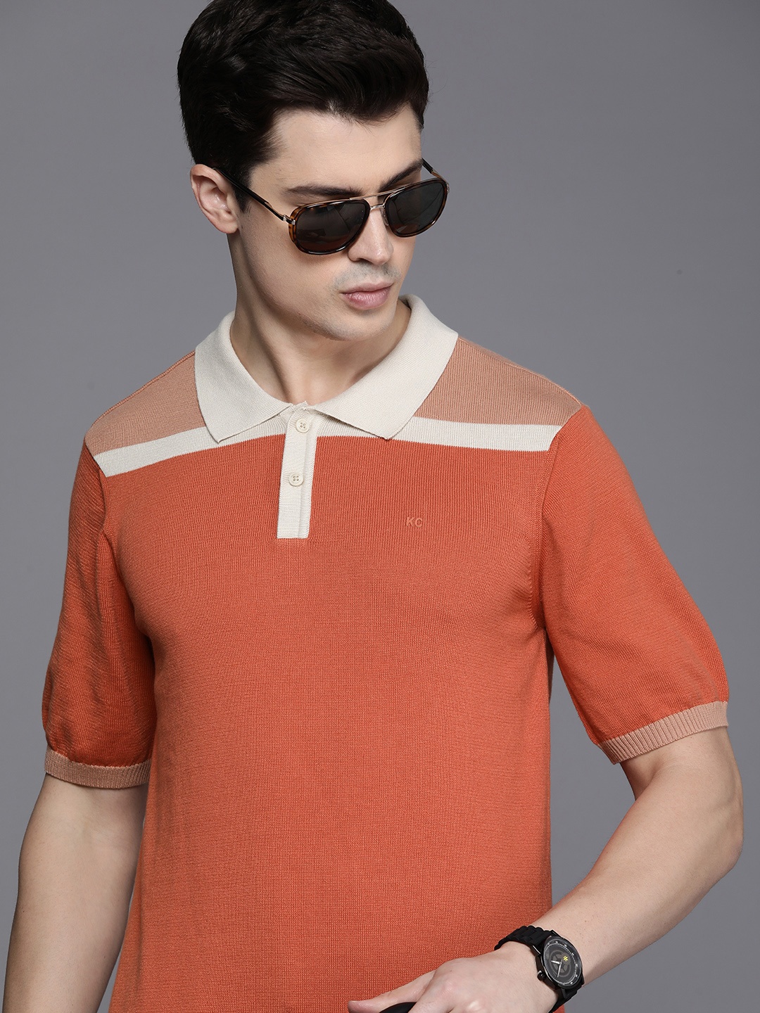 

Kenneth Cole Colourblocked Polo Collar T-shirt, Rust