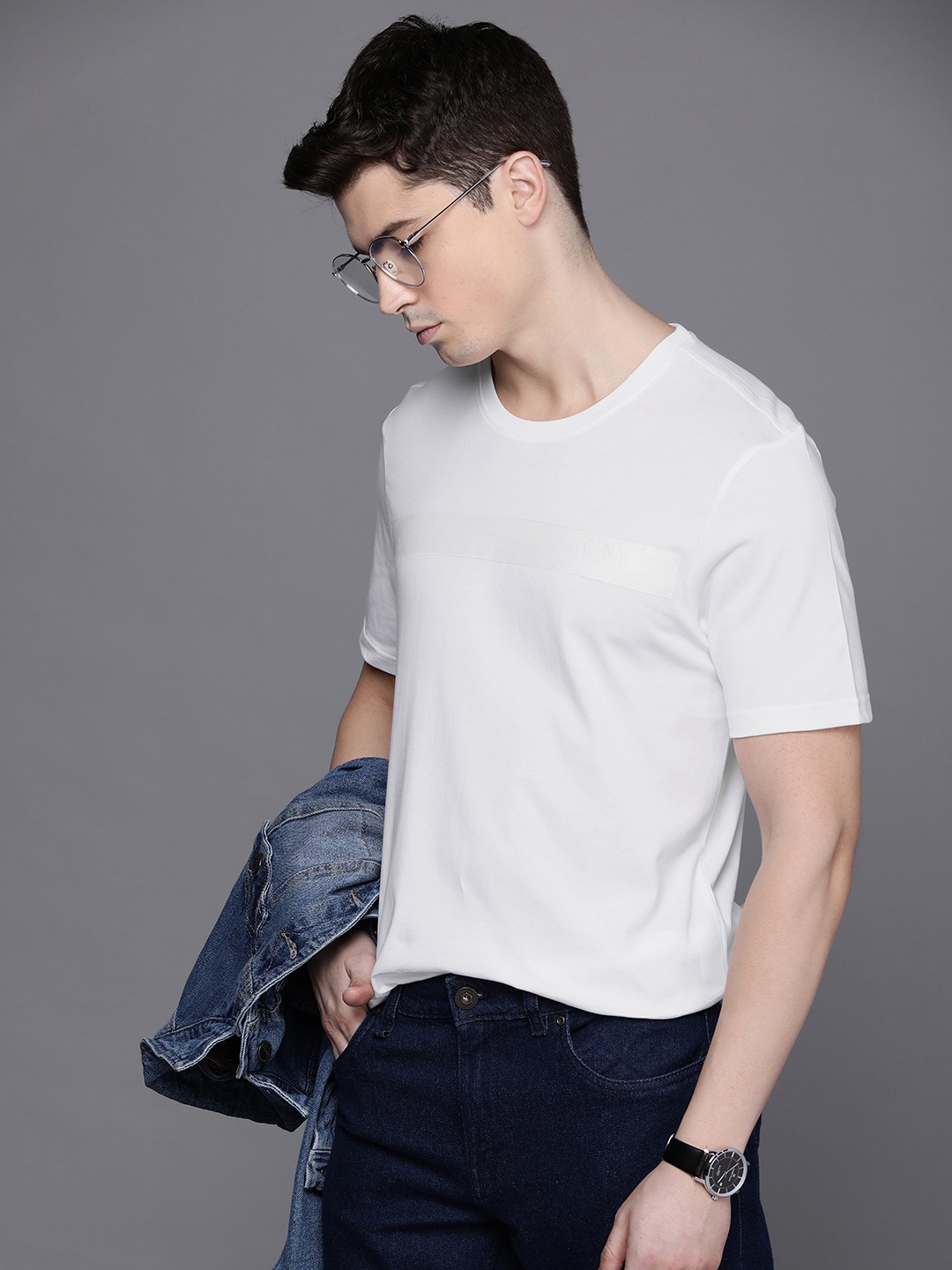 

Kenneth Cole Pure Cotton T-shirt With Minimal Striped Detail, White