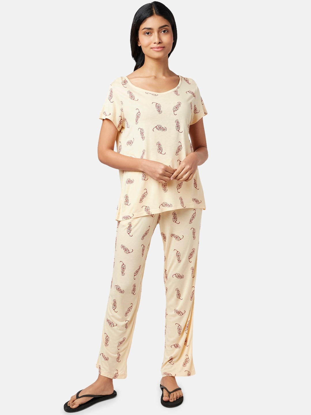 

Dreamz by Pantaloons Women Printed Night suit, Beige