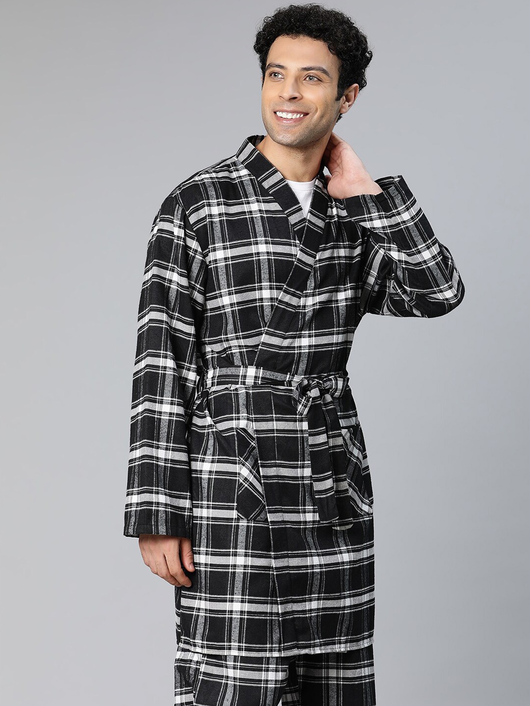 

Oxolloxo Men Checked Pure Cotton Night suit, Black