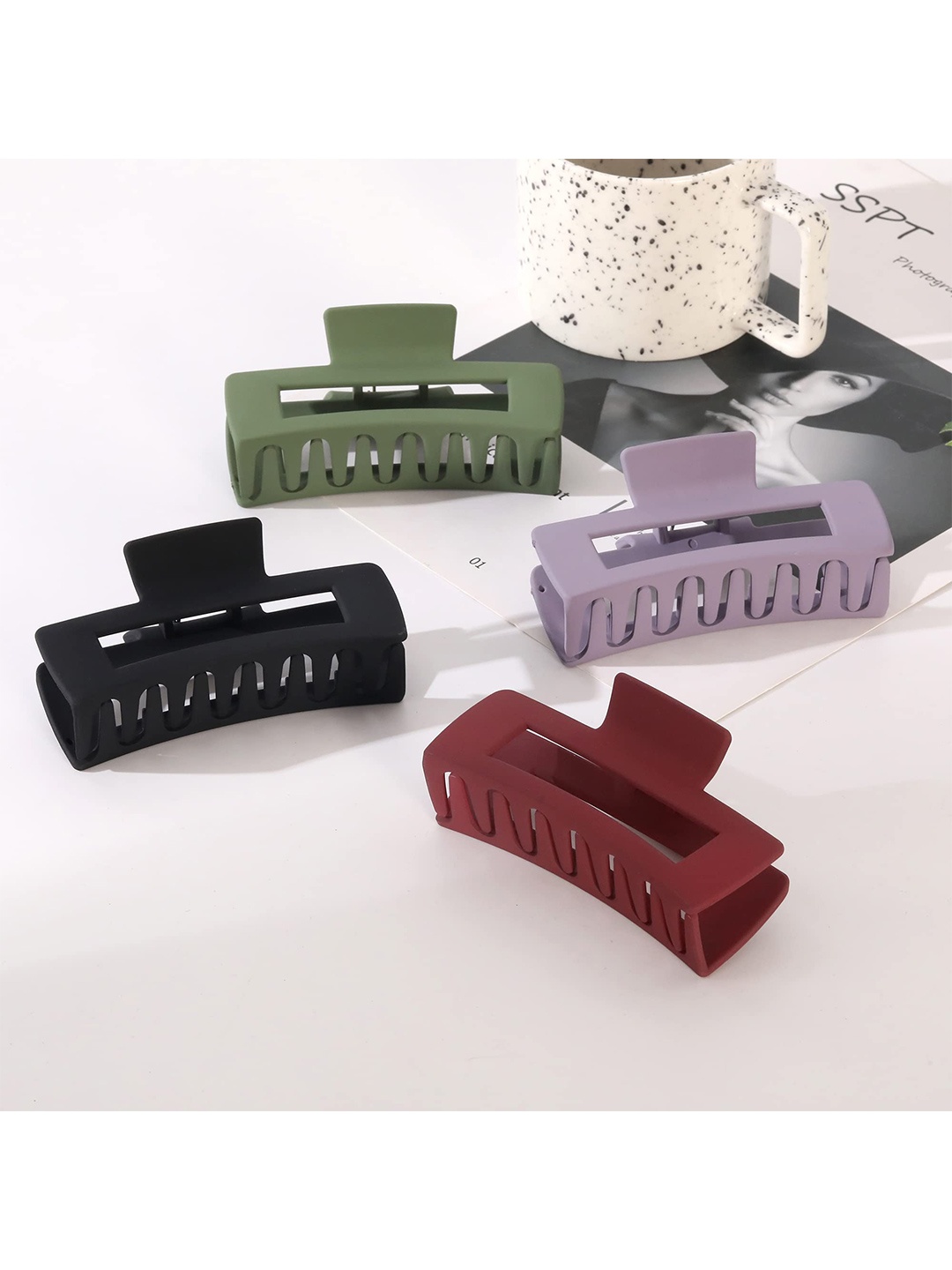 

VAGHBHATT Women Set of 4 Claw Clip, Black