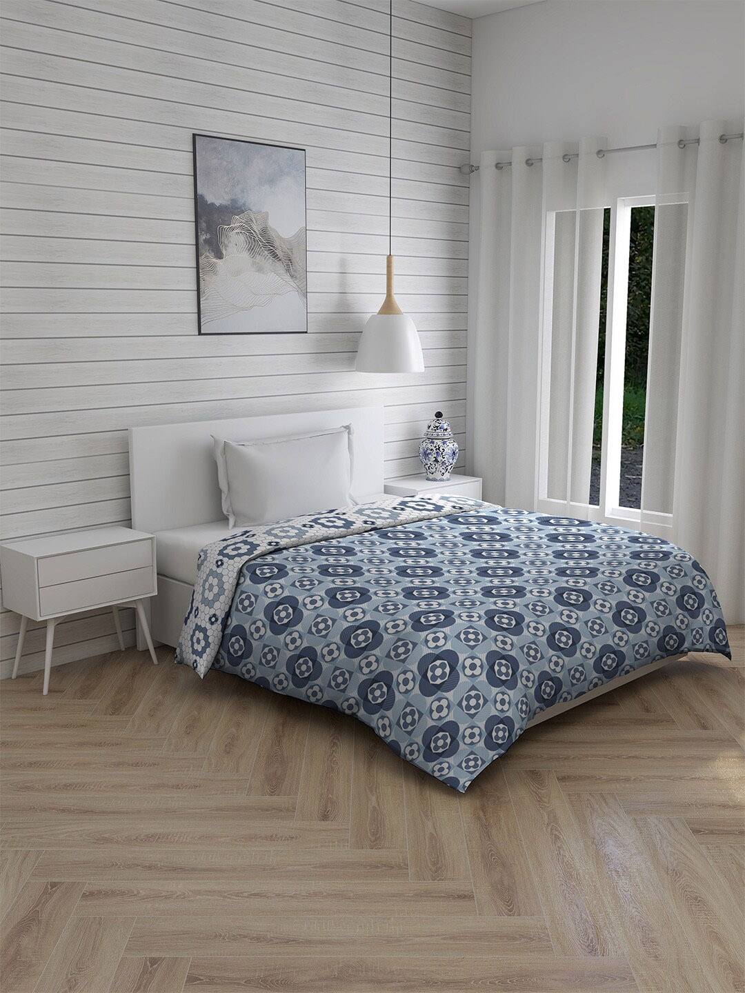 

Layers Firenze Blue & White Geometric Mild Winter 120 GSM Single Bed Comforter