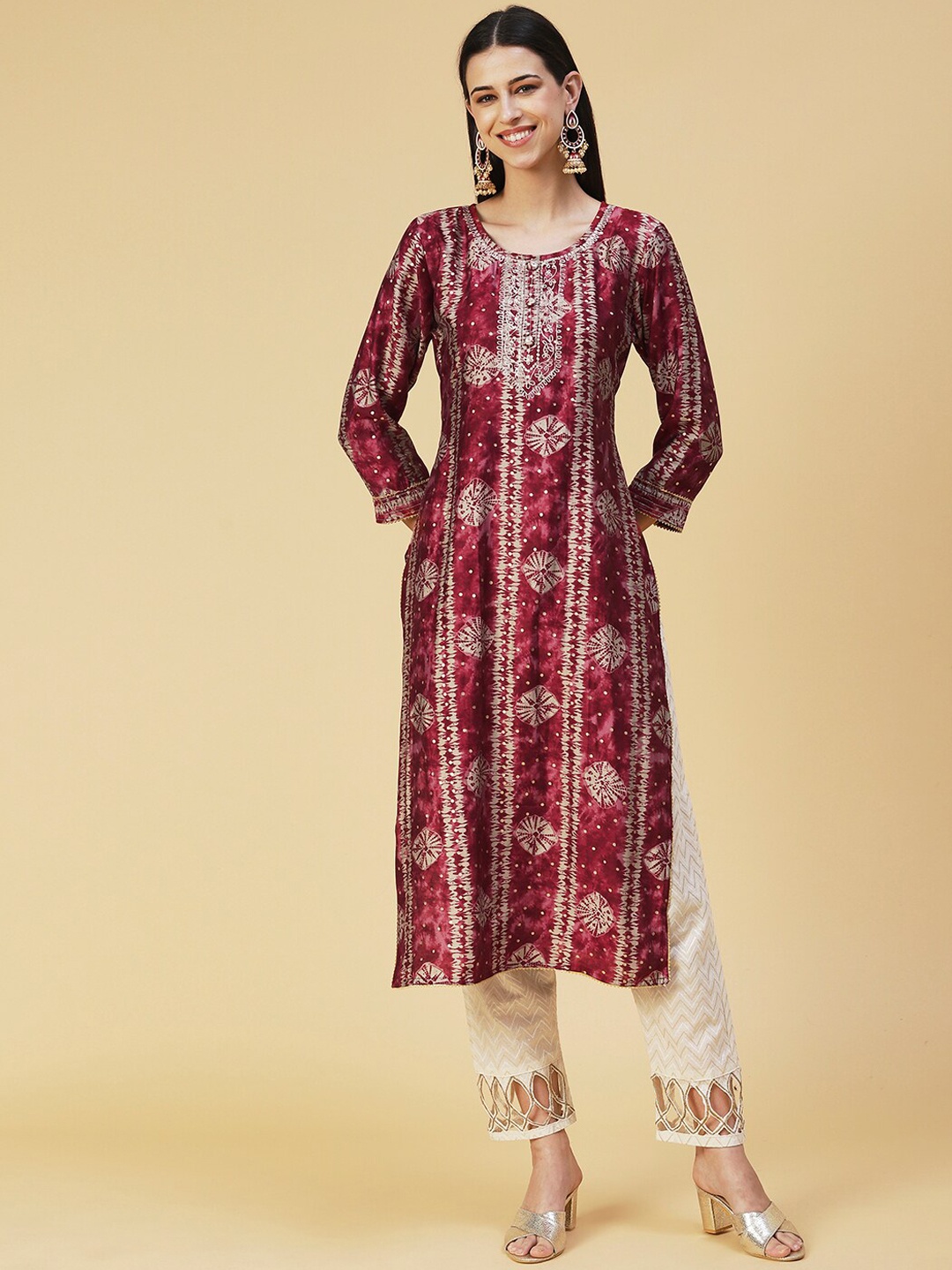 

FASHOR Ethnic Motifs Dyed Straight Regular Kurta, Maroon