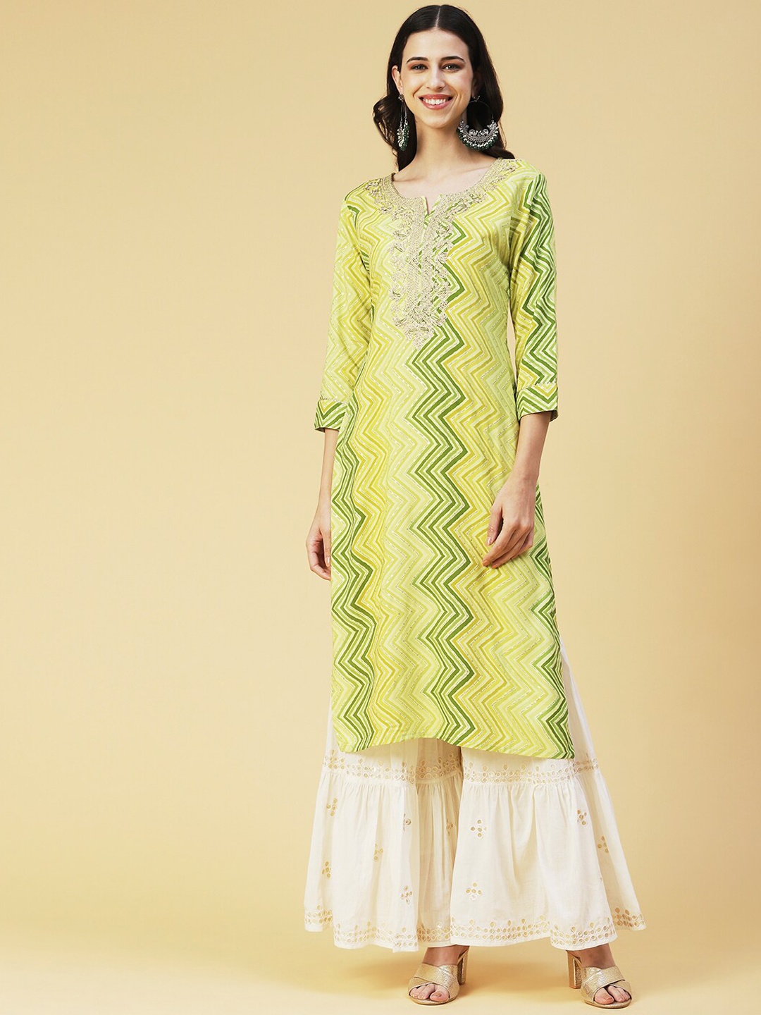 

FASHOR Chevron Printed Gotta Patti Pastels Kurta, Green