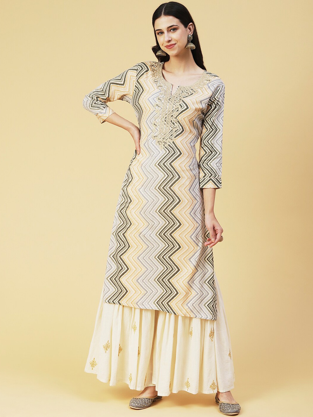 

FASHOR Chevron Printed Zardozi Pastels Kurta, White