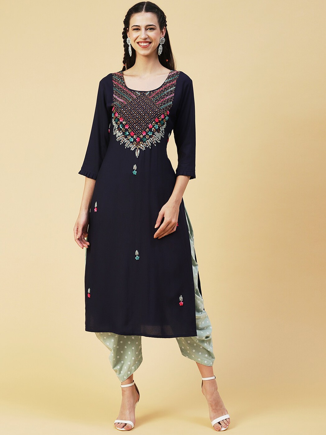 

FASHOR Embroidered Kurta, Navy blue