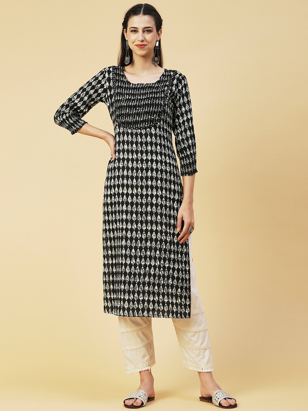 

FASHOR Abstract Thread Work Cotton Kurta, Black