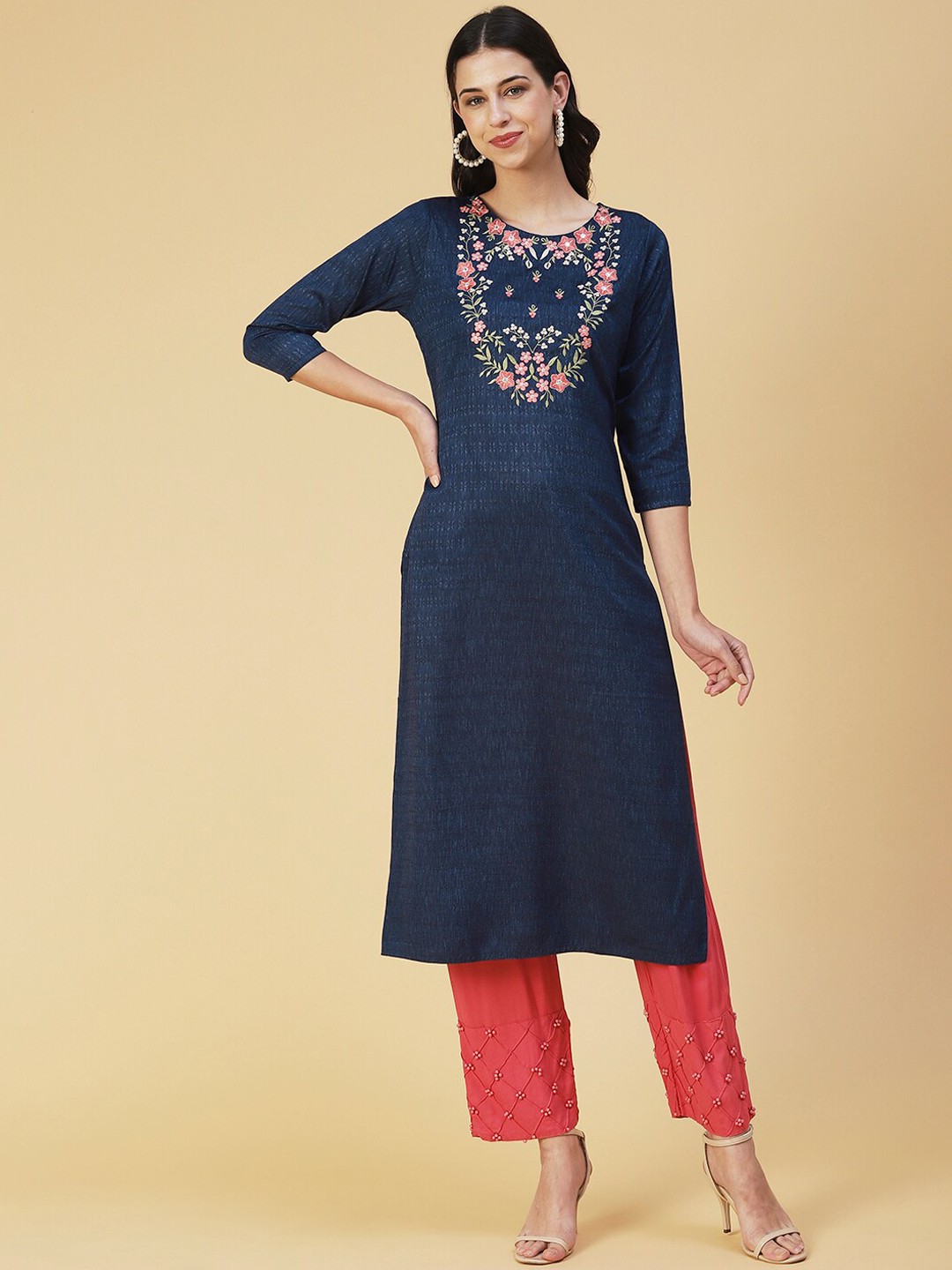 

FASHOR Ethnic Motifs Yoke Design Thread Work Dobby Regular Fit Cotton Kurta, Blue