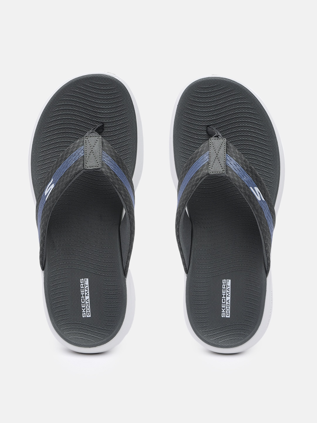 

Skechers Men MAX CUSHIONING ESSENTIAL SAND Striped Thong Flip-Flops, Charcoal