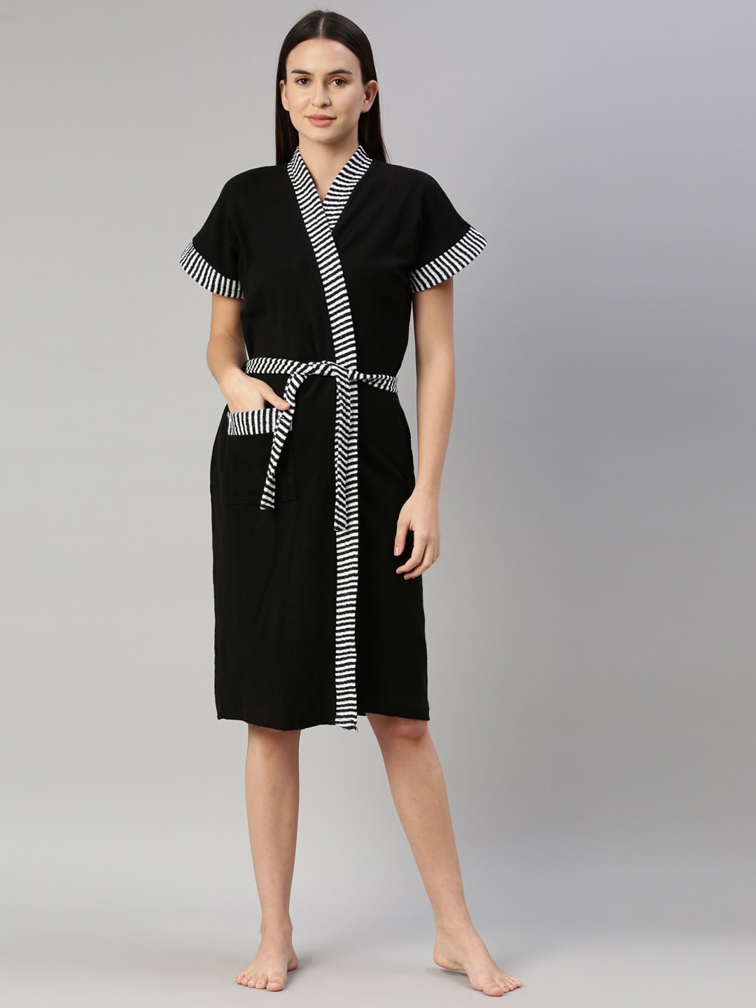 

GOLDSTROMS Women Black Cotton Patti Bath Robe