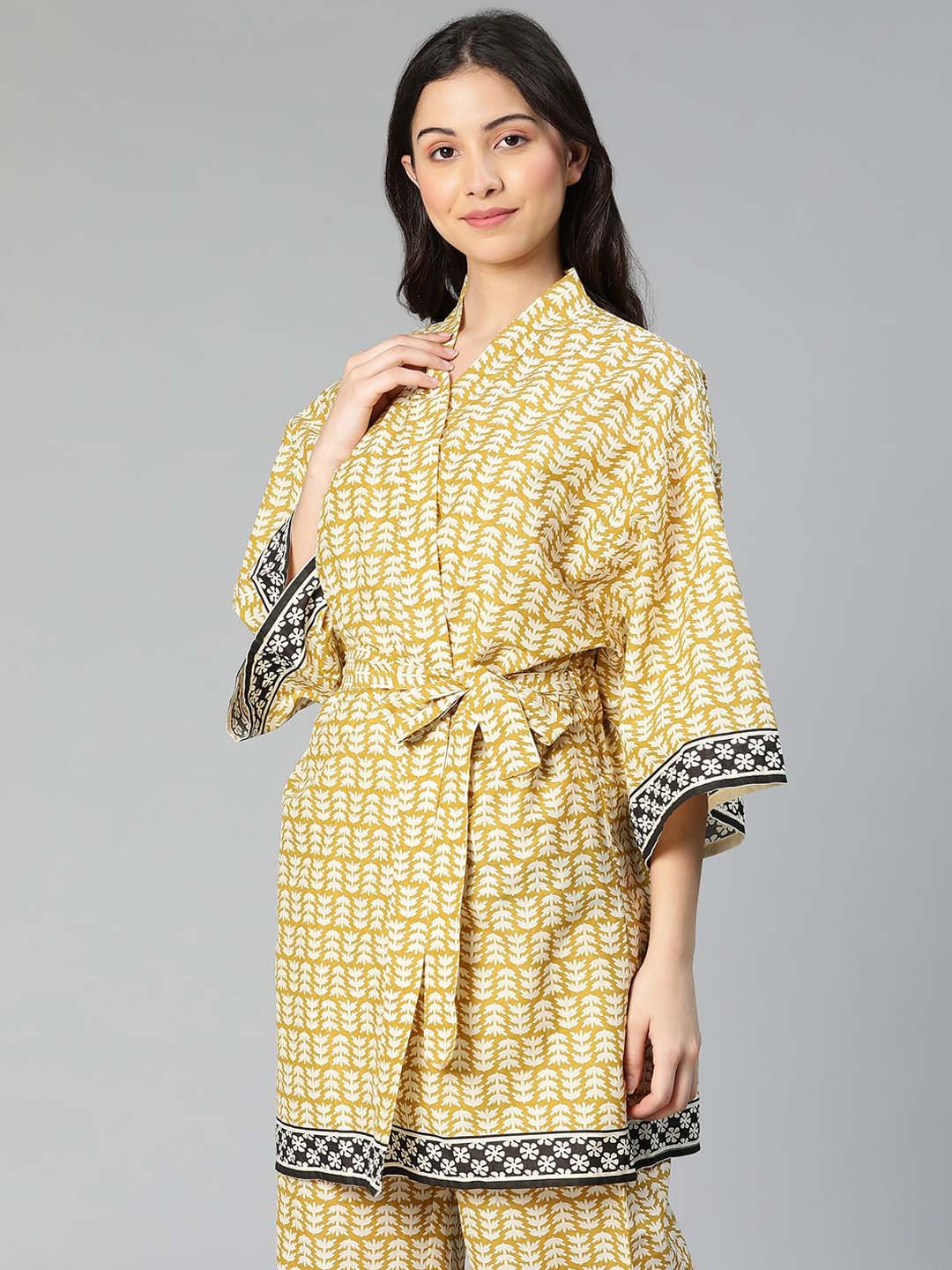 

Oxolloxo Women Printed Night suit, Mustard