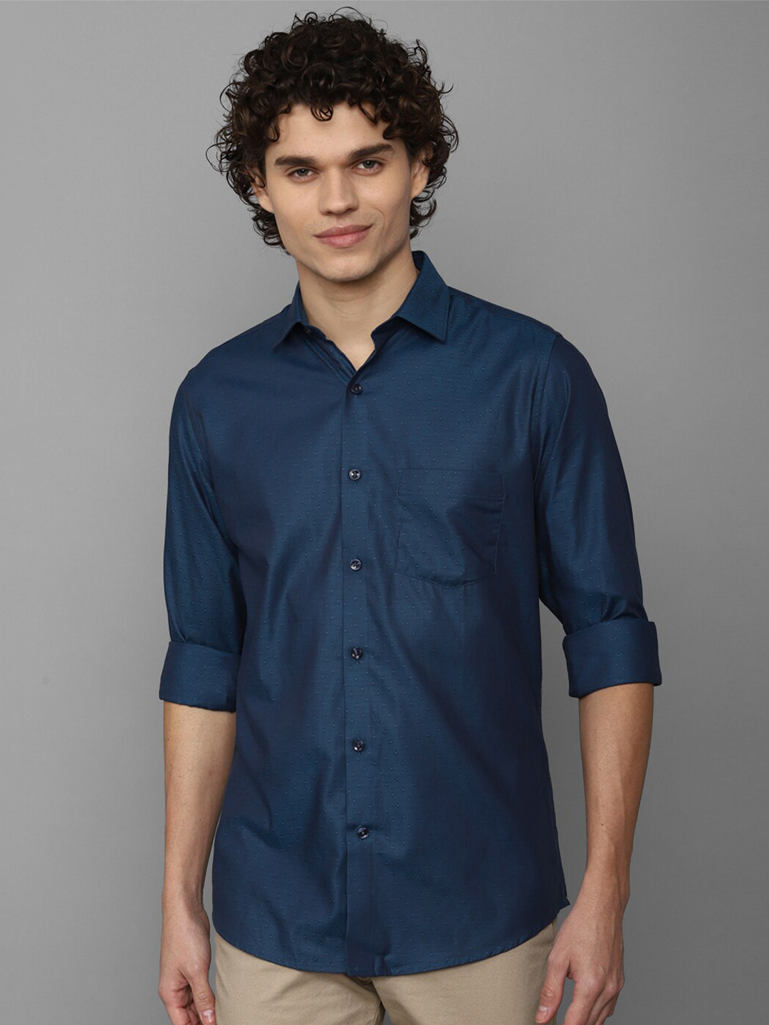 

Allen Solly Men Slim Fit Cotton Casual Shirt, Blue